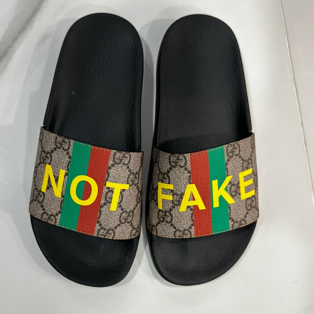GUCCI Slides